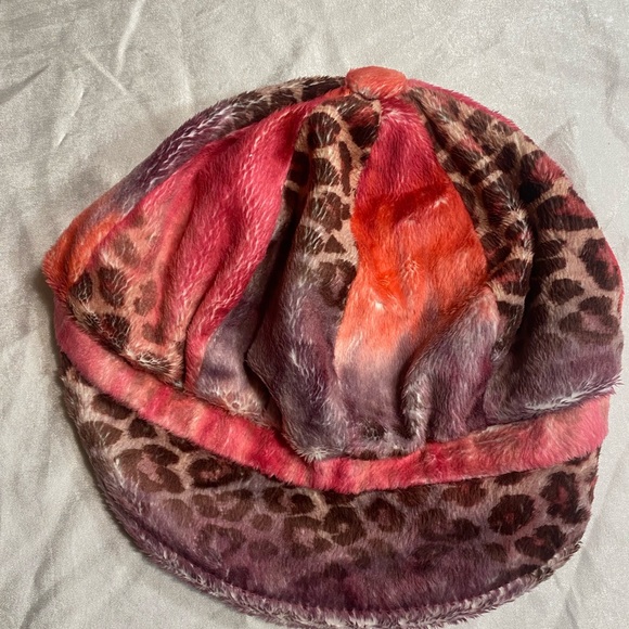 Y2K Pink Cheetah Print Hat - Picture 2 of 4